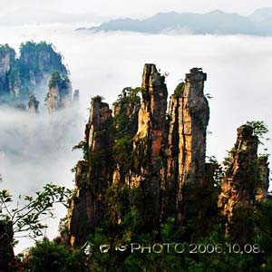 休閑自駕L線：張家界、袁家界、天子山、寶峰湖、猛洞河漂流、芙蓉鎮(zhèn)三晚四日游