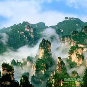 【長(zhǎng)沙往返線(xiàn)路1】張家界、鳳凰古城、天子山、黃龍洞三晚四日游